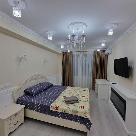 Business Class Apartments In The City Center تشيسيناو المظهر الخارجي الصورة