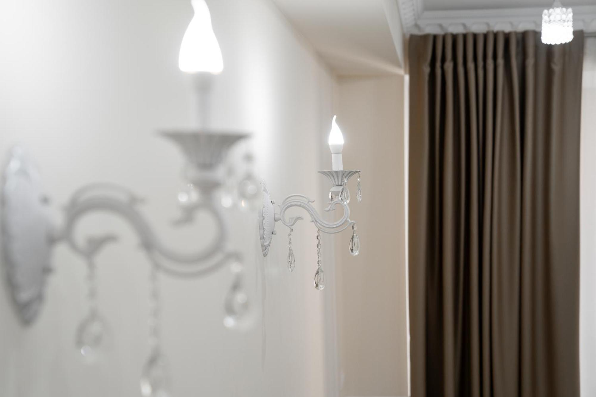 Business Class Apartments In The City Center تشيسيناو المظهر الخارجي الصورة