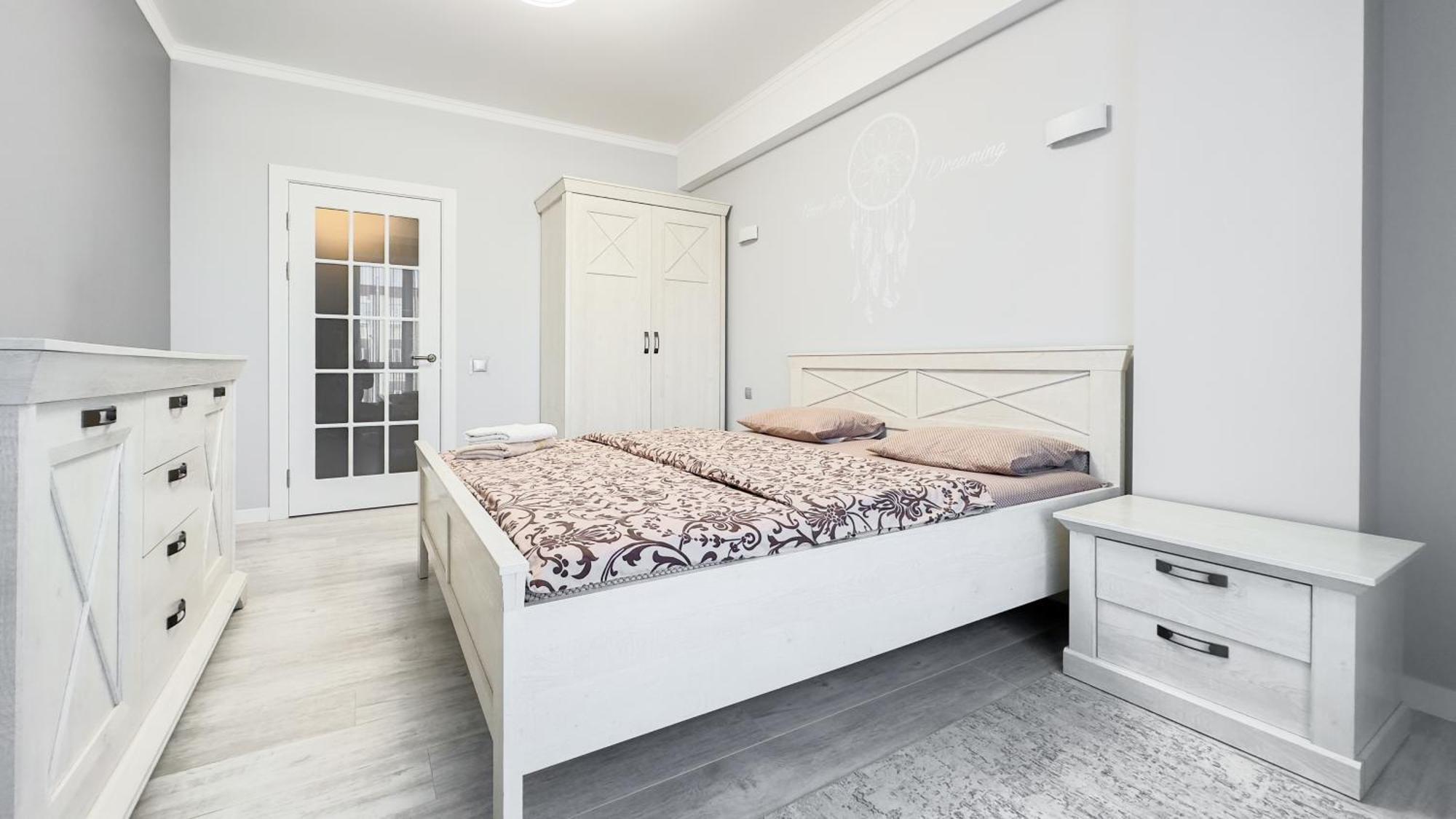 Business Class Apartments In The City Center تشيسيناو المظهر الخارجي الصورة