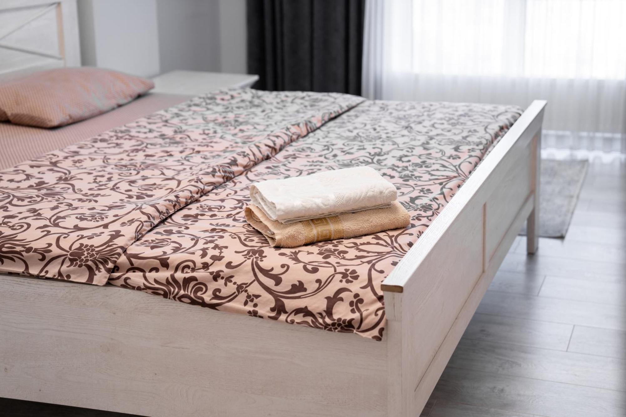 Business Class Apartments In The City Center تشيسيناو المظهر الخارجي الصورة