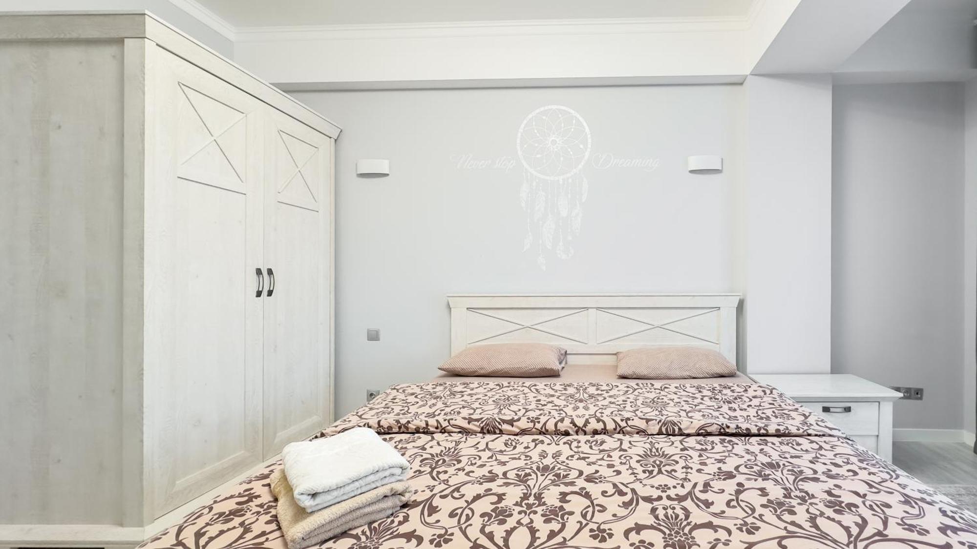 Business Class Apartments In The City Center تشيسيناو المظهر الخارجي الصورة